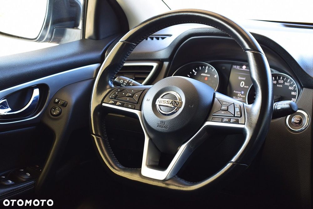 Nissan Qashqai 1.5 dCi N-Connecta - 19