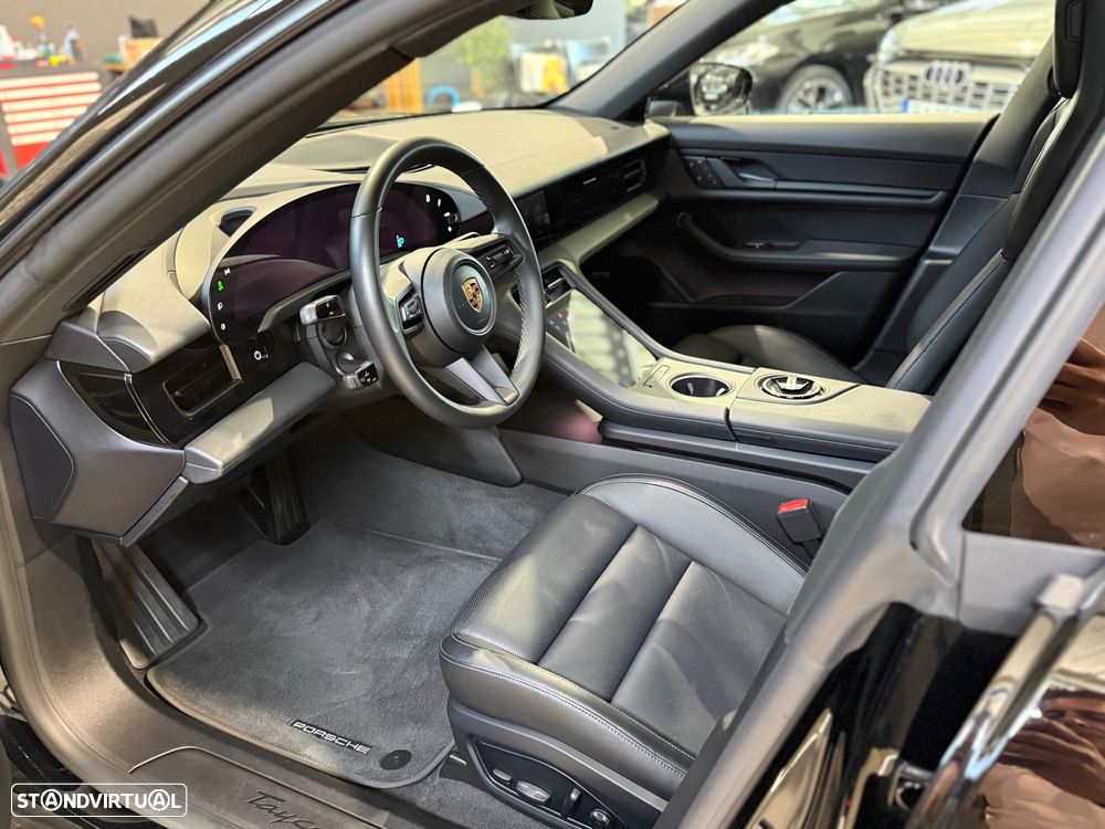 Porsche Taycan Standard - 17