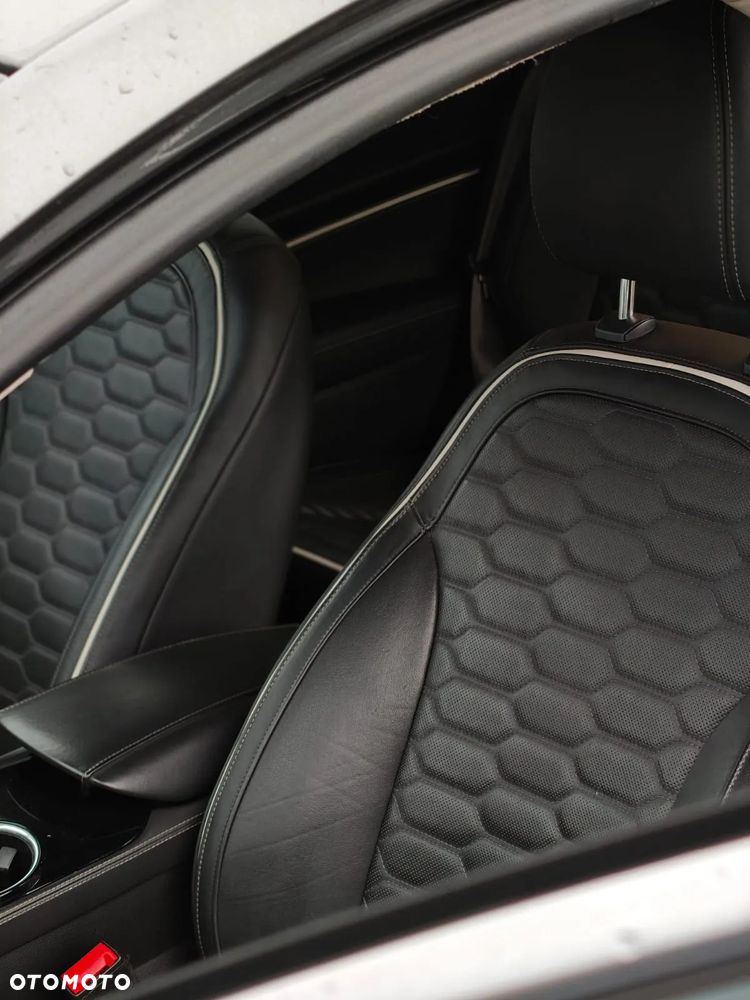 Ford Mondeo 2.0 EcoBlue Vignale Plus - 11