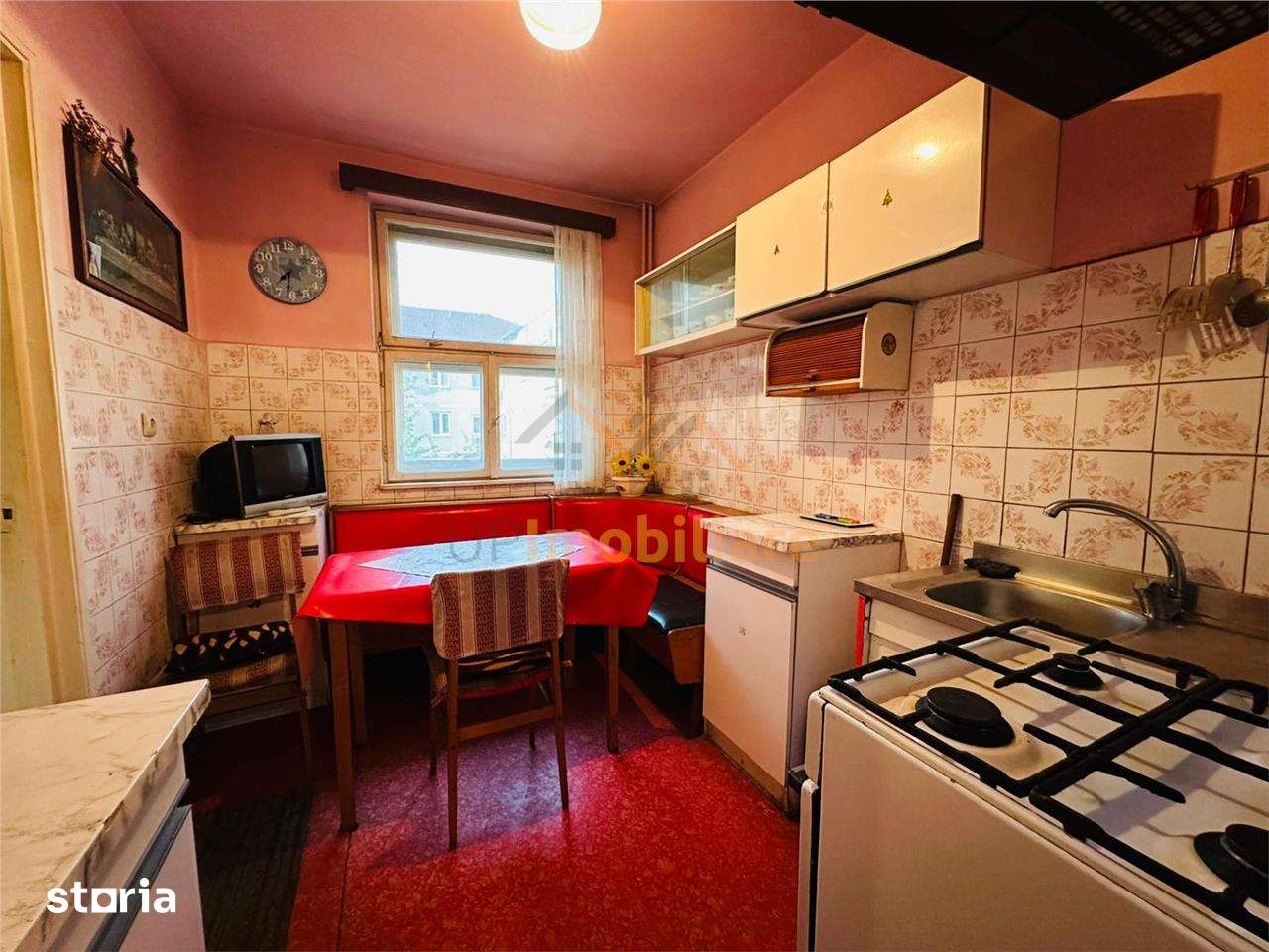 APARTAMENT 3 CAMERE, ETAJ 3, DECOMANDAT, ZONA ROGERIUS, STR TRANSILVAN — fotografia 1
