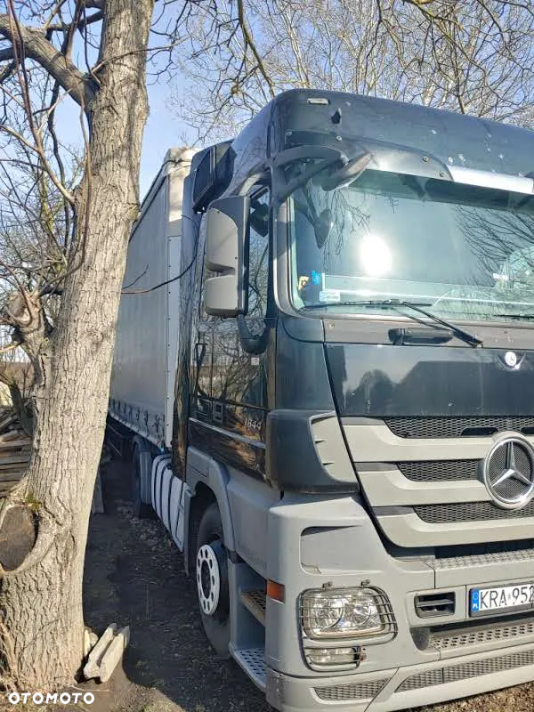 Mercedes-Benz ACTROS - 3