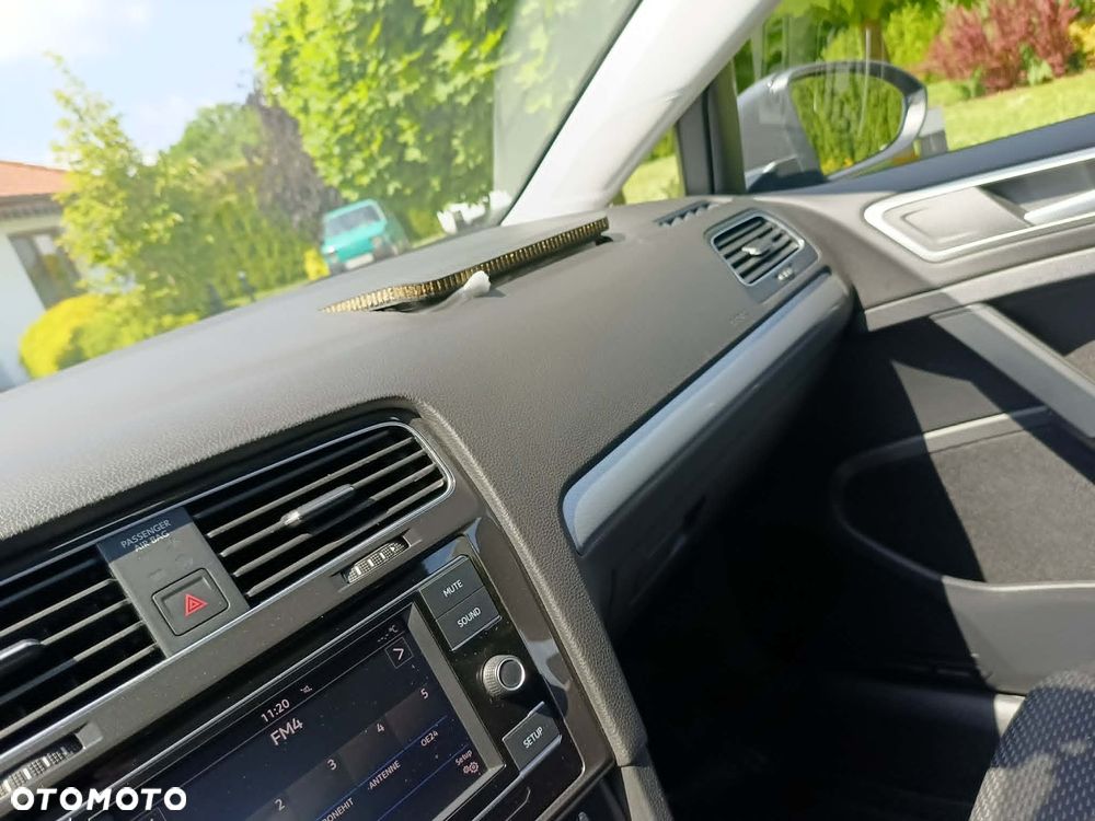 Volkswagen Golf 1.0 TSI OPF - 17