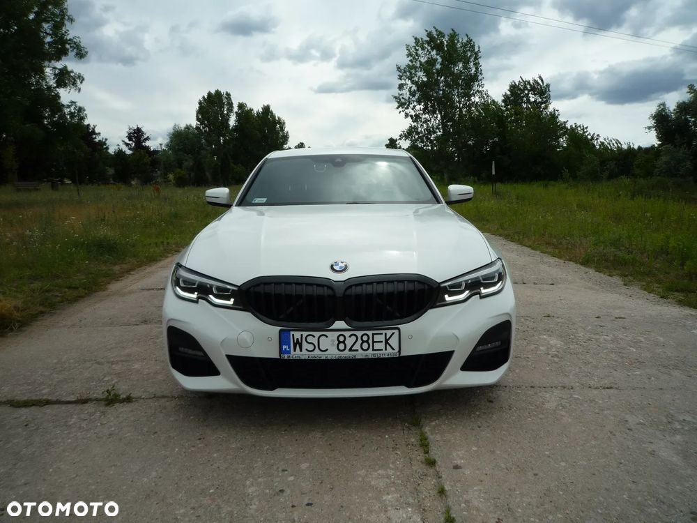 BMW Seria 3 330i xDrive M Sport sport - 2