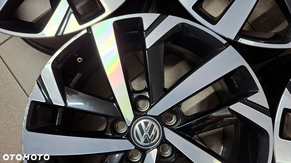 Felgi Aluminiowe 16 VW Polo VI 5x100 ET 47 Torsby - 4