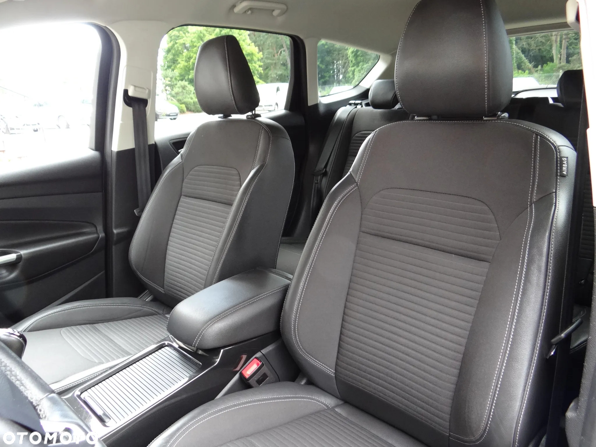 Ford Kuga 1.5 EcoBoost 2x4 Titanium - 15