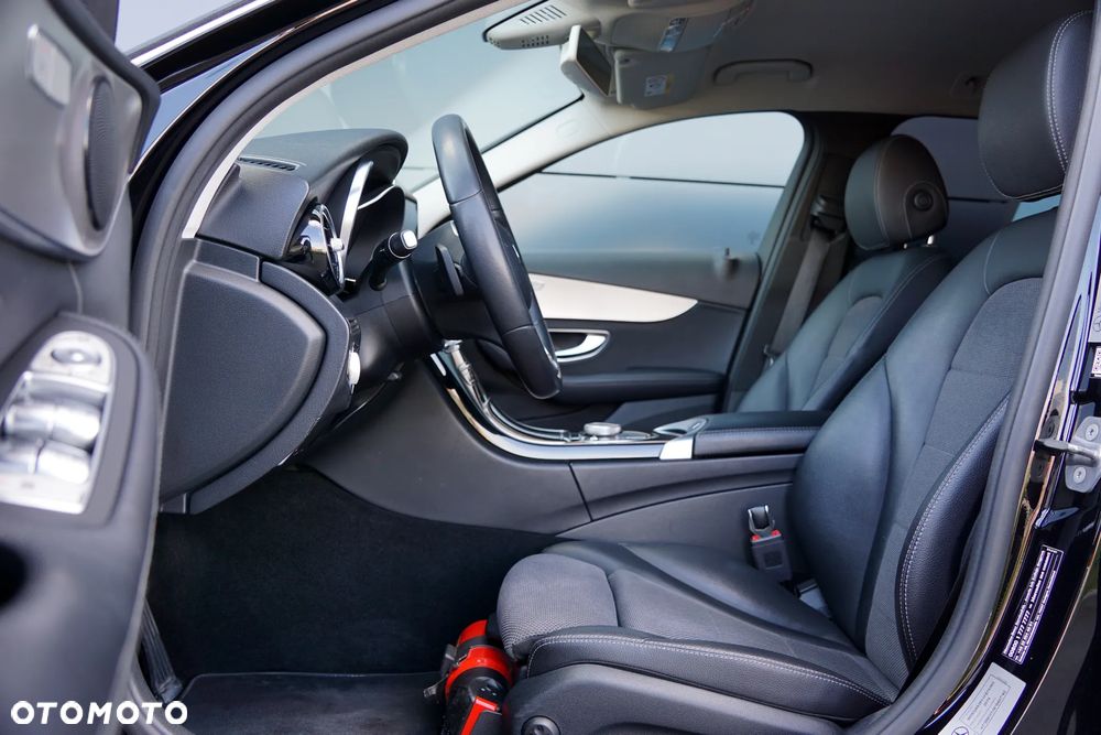 Mercedes-Benz Klasa C 200 d 9G-TRONIC - 18