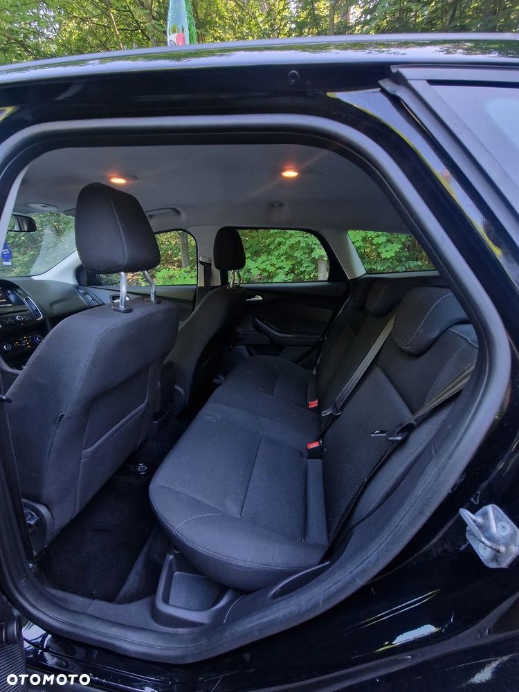 Ford Focus - 12
