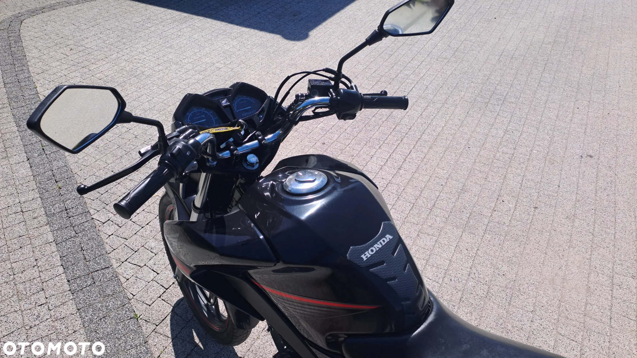 Honda CBF - 26