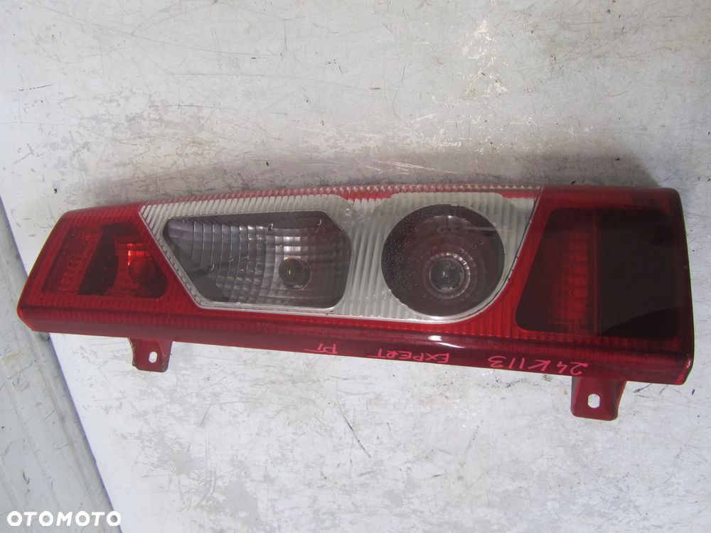 citroen jumpy-expert-scudo 2.0 hdi 06->lampa prawy tył - 1