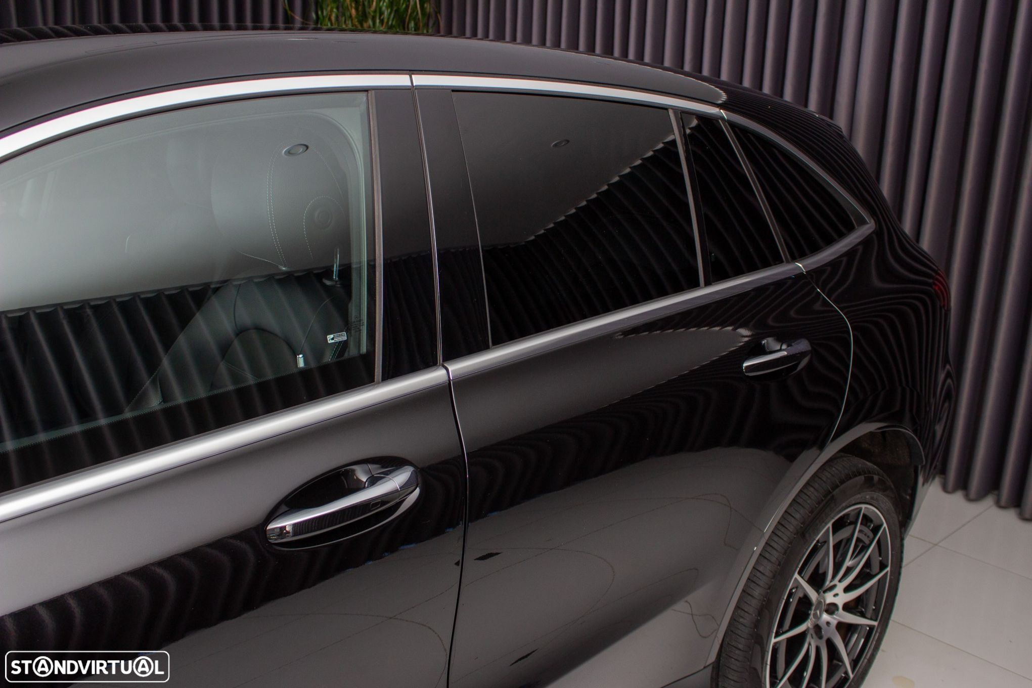 Mercedes-Benz EQC 400 4Matic AMG Line - 12