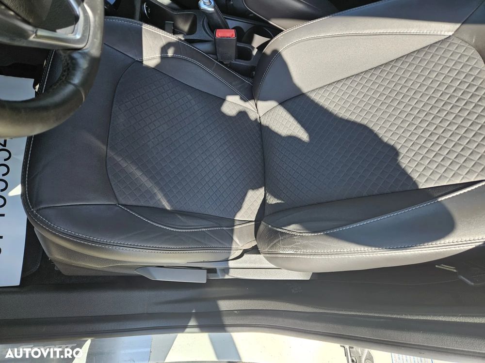 Ford EcoSport 1.5 TDCi Titanium - 12