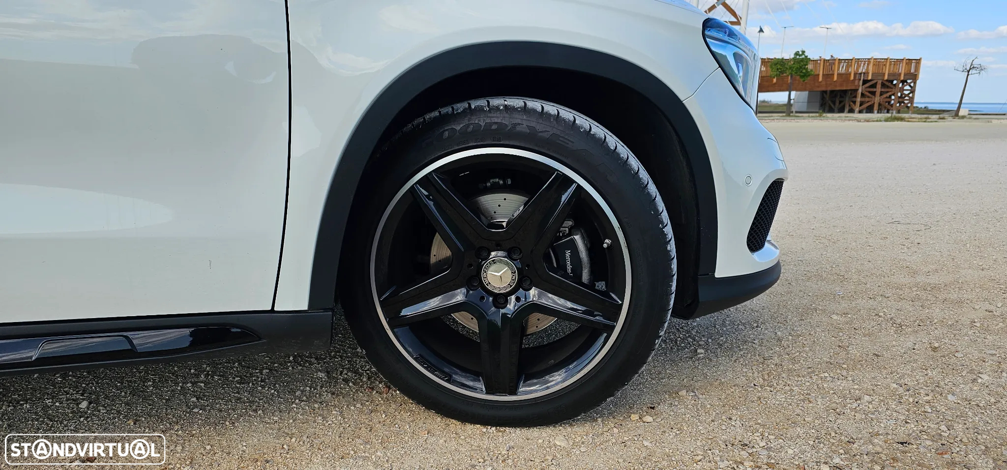Mercedes-Benz GLA 220 CDi AMG Line - 12