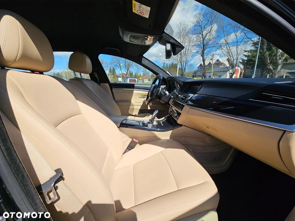 BMW Seria 5 520d - 22