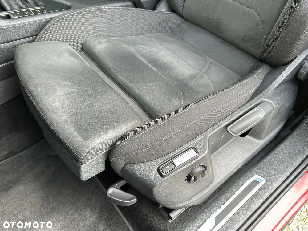Volkswagen Tiguan 2.0 TDI SCR Elegance DSG - 34