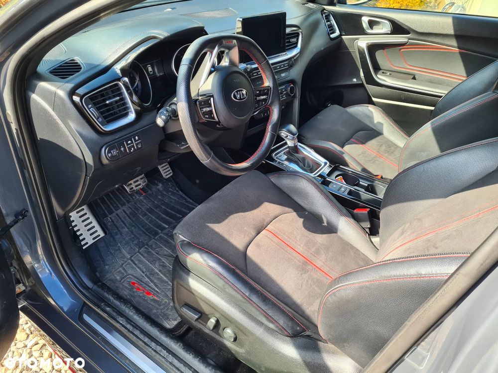 Kia ProCeed 1.6 T-GDI GT DCT - 8