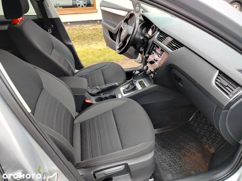 Skoda Octavia 1.5 TSI GPF ACT Style DSG - 16