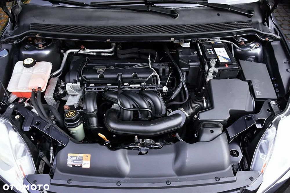 Ford Focus 1.6 16V Style - 24