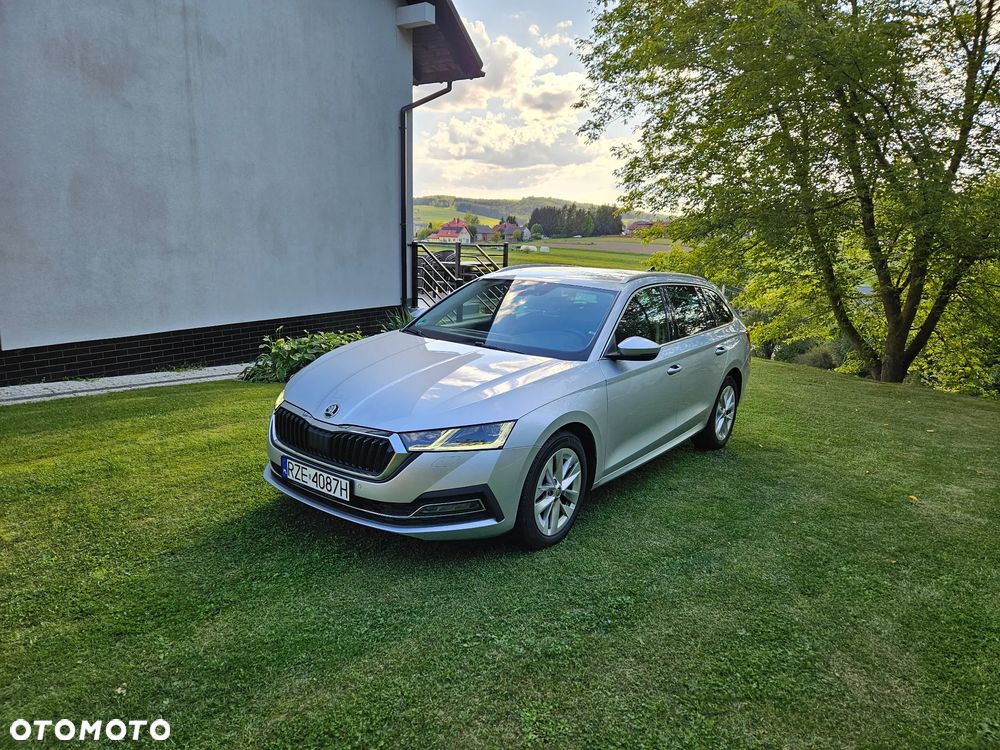 Skoda Octavia 2.0 TDI DSG Ultimate - 10