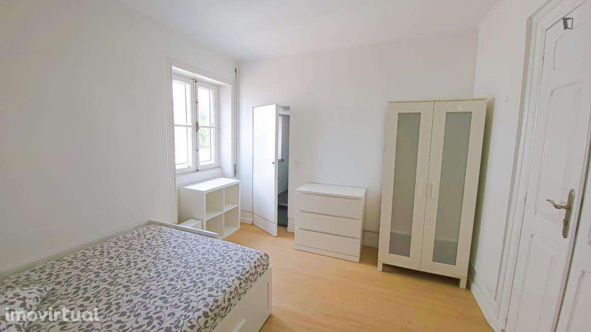 Quarto - localizado em Rio Tinto Porto - Grande imagem: 3/57