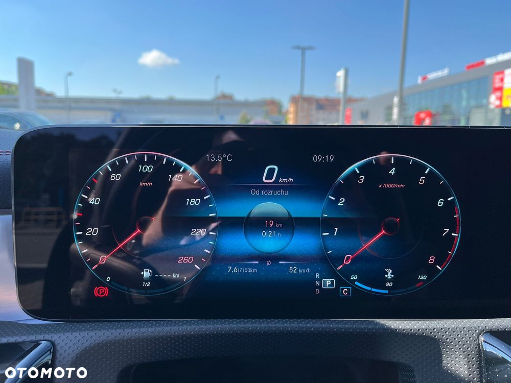 Mercedes-Benz CLA 200 AMG Line 7G-DCT - 17