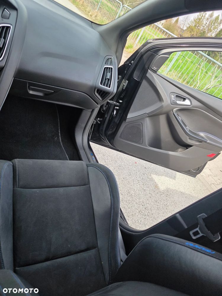 Ford Focus 2.3 EcoBoost S&S Allrad RS - 17