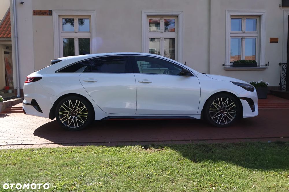 Kia ProCeed - 5