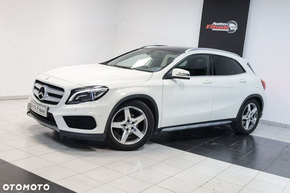 Mercedes-Benz GLA 200 7G-DCT AMG Line - 3