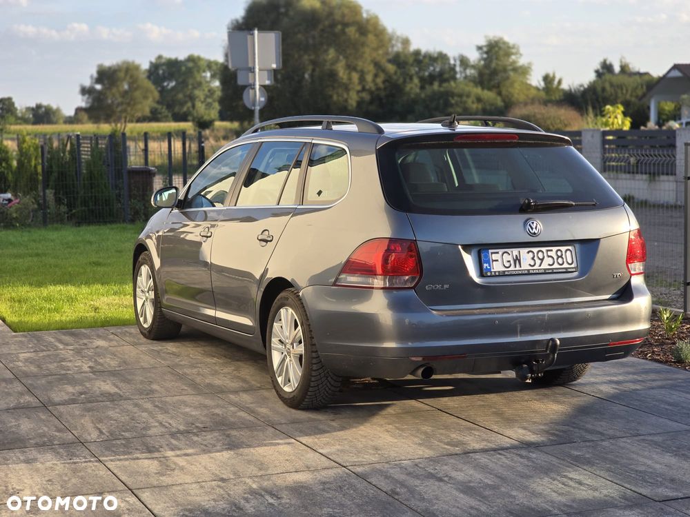 Volkswagen Golf - 4