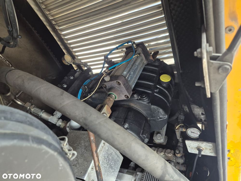 Mercedes-Benz Econic 2629 6X2 / SYSTEM CZYSZCZENIA DRÓG LUB TUNELI / ARMATKA NA WODĘ  / 300 LITRÓW NA MINUTE / CZYSZCZENIE TUNELI I BANERÓW / CZYSZCZENIE DRÓG / UTRZYMYWANIE CZYSTOSCI / EURO 5 / SERWISOWANY / 10500L + 500L / PODGRZEWANIE WODY / GENERATOR PRĄDU - 26