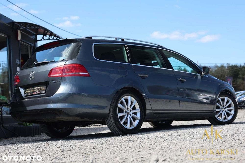 Volkswagen Passat - 4