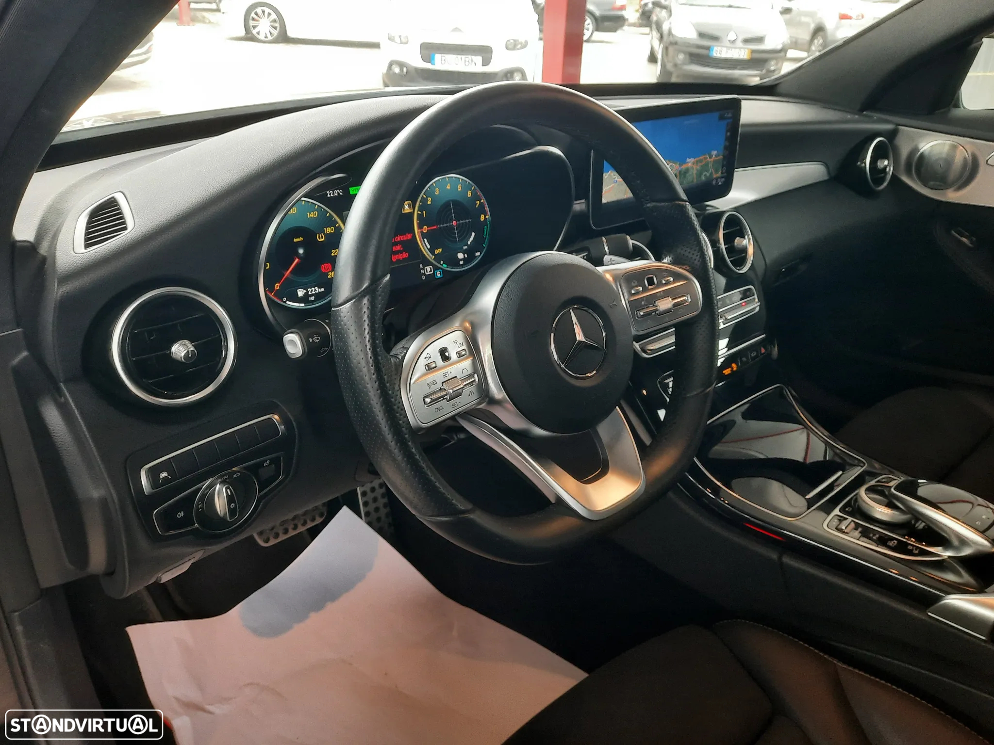 Mercedes-Benz C 300 e AMG Line - 24