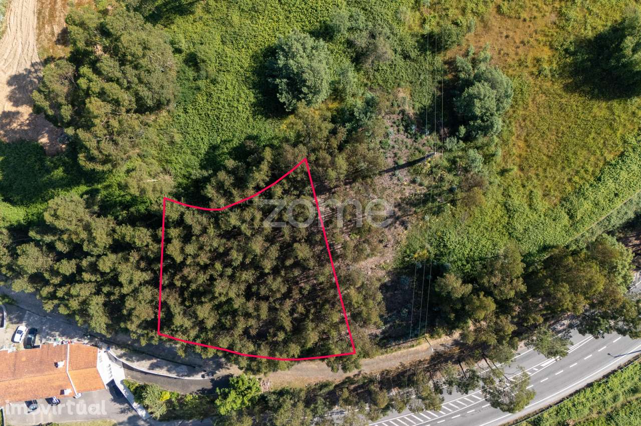 Terreno com 874 m2, em Vandoma, Paredes - Grande imagem: 3/22