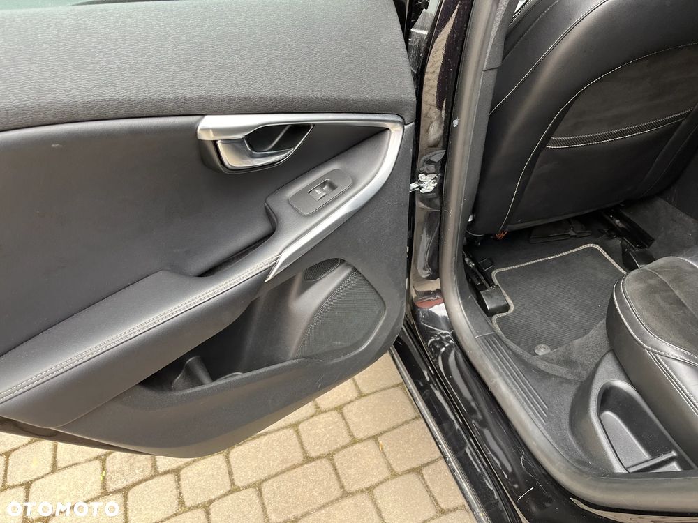 Volvo V40 D2 RDesign - 17