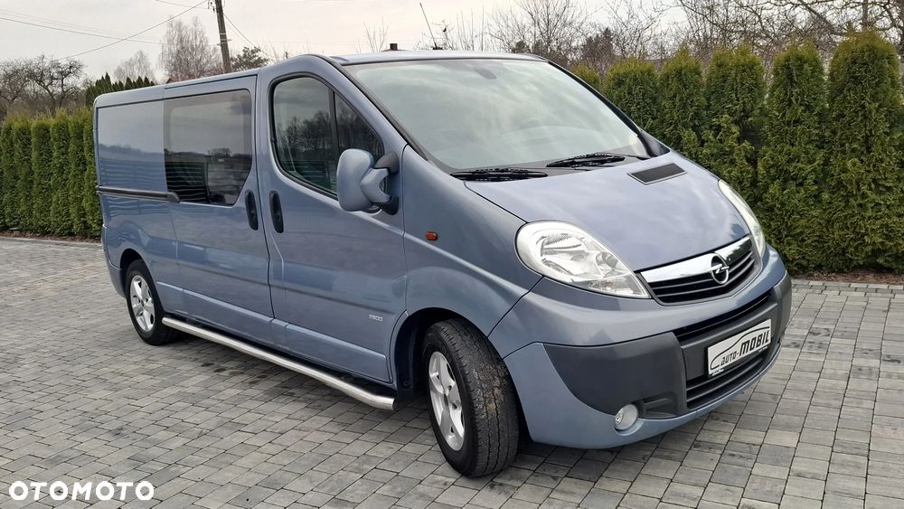 Opel VIVARO - 11