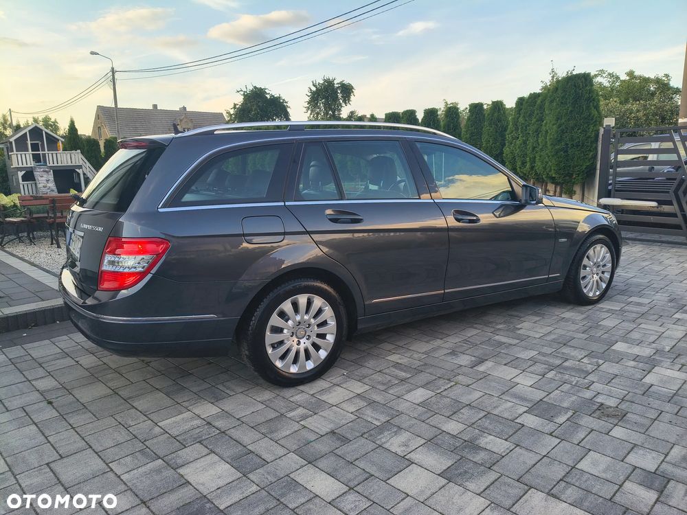Mercedes-Benz Klasa C 180 Kompressor BlueEFFICIENCY Avantgarde - 33