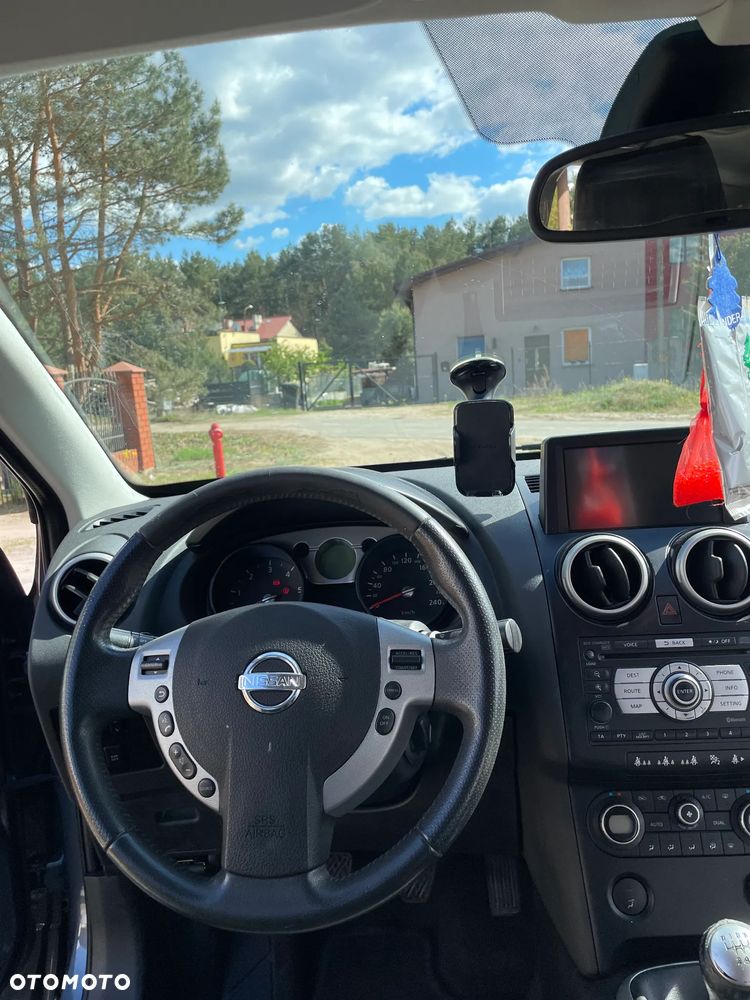 Nissan Qashqai 2.0 dCi 4 x 4 DPF tekna - 10