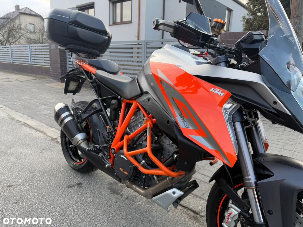 KTM Super Duke - 22