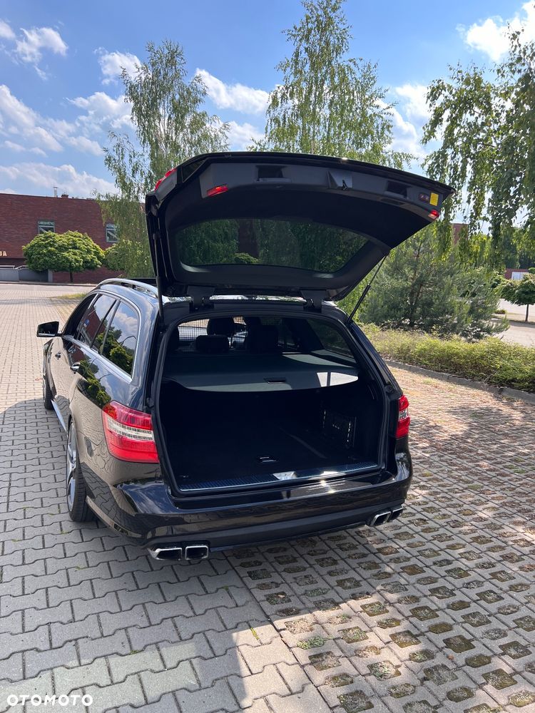 Mercedes-Benz Klasa E 63 AMG - 14