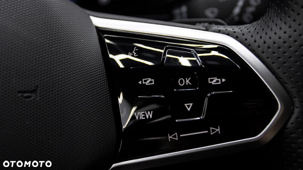 Volkswagen Arteon 2.0 TDI R-Line DSG - 24
