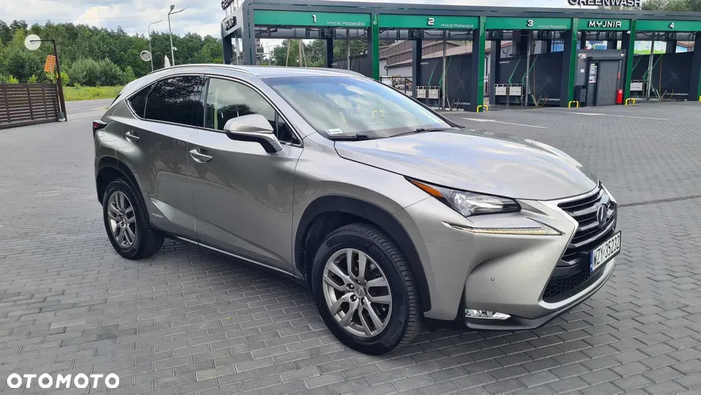 Lexus NX 300h Comfort AWD - 6