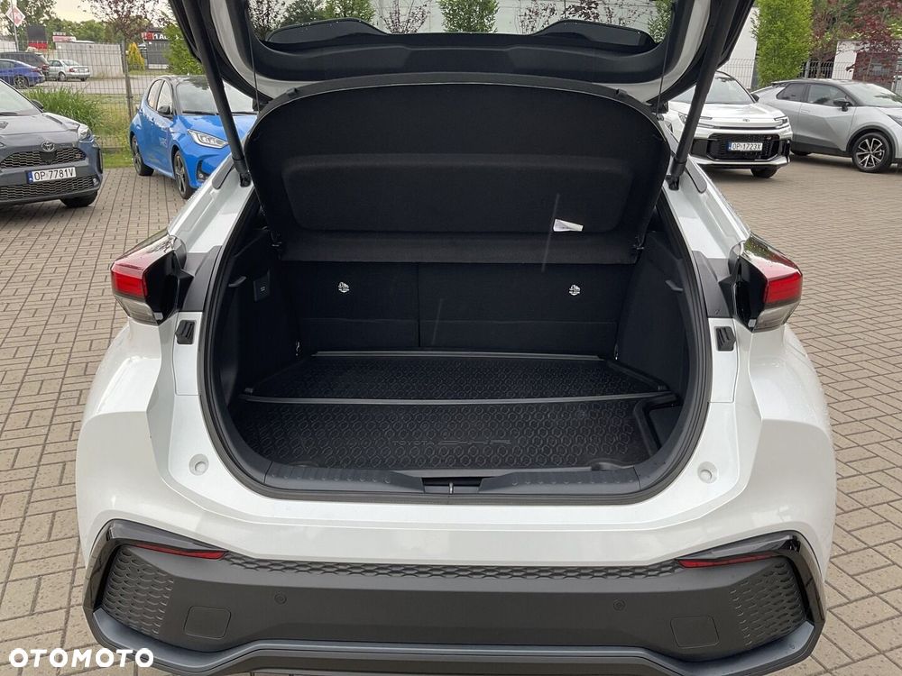 Toyota C-HR - 13