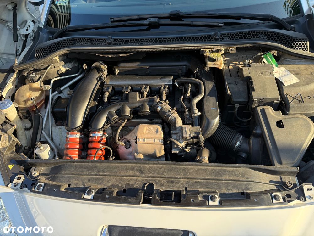 Peugeot RCZ 1.6 THP - 15