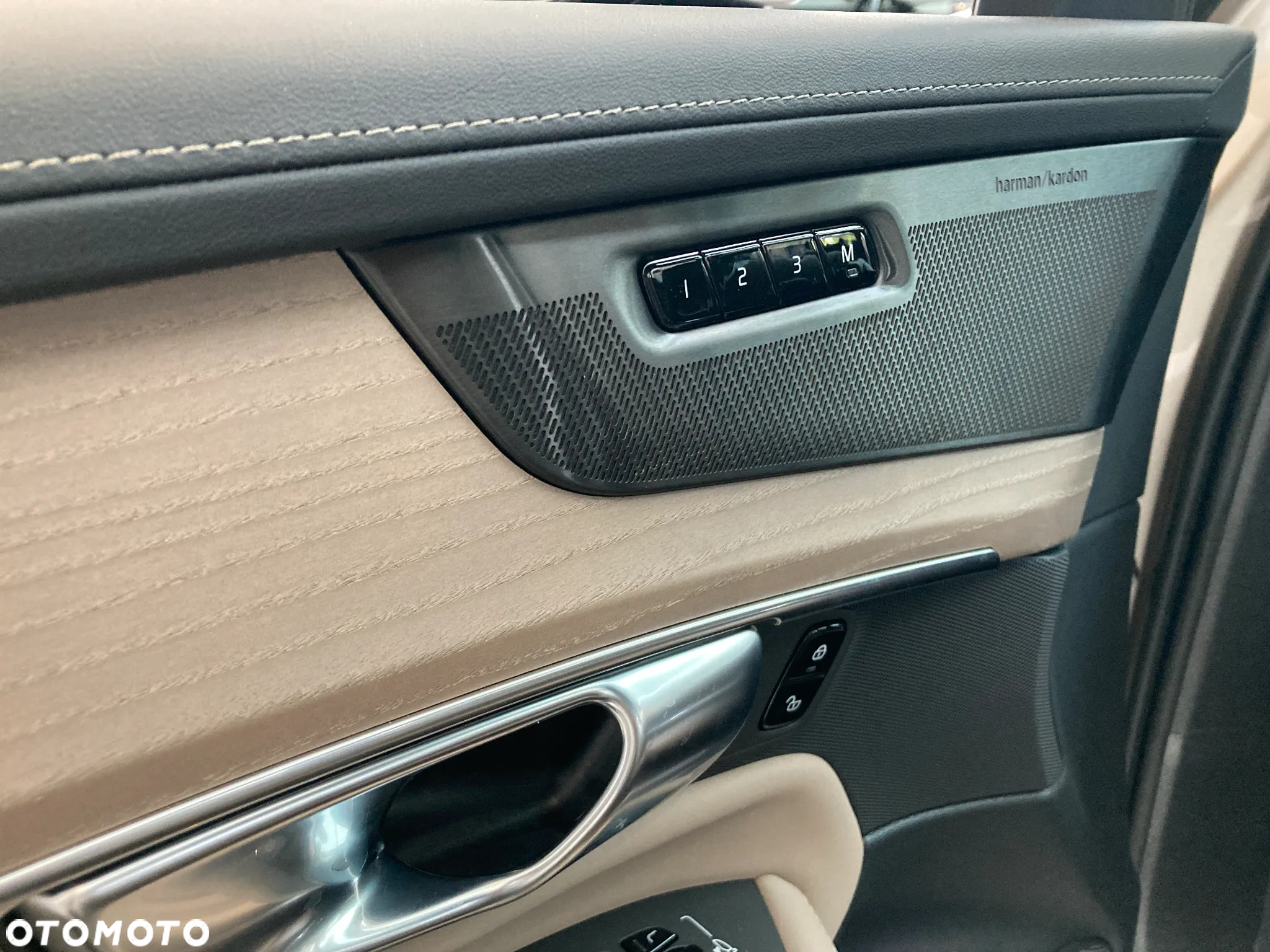 Volvo XC 90 T8 AWD Plug-In Hybrid Ultra Dark 7os - 19