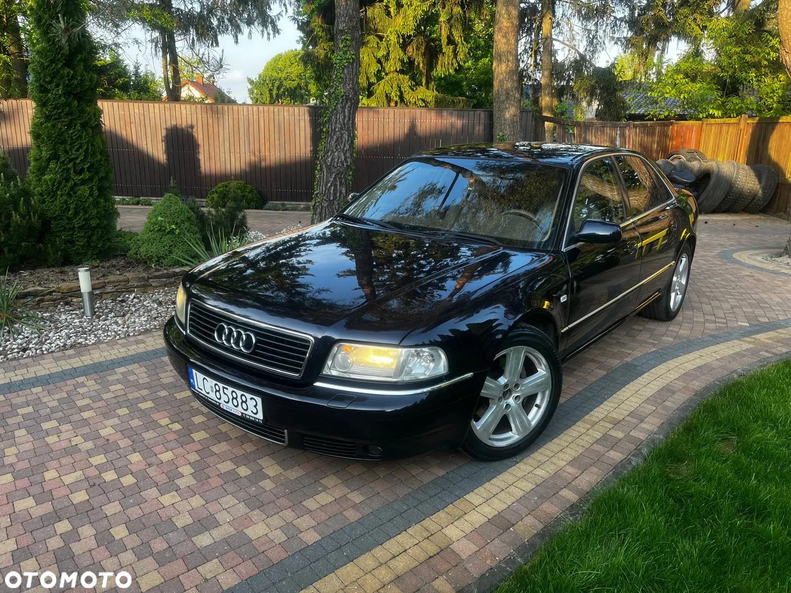 Audi A8 - 1