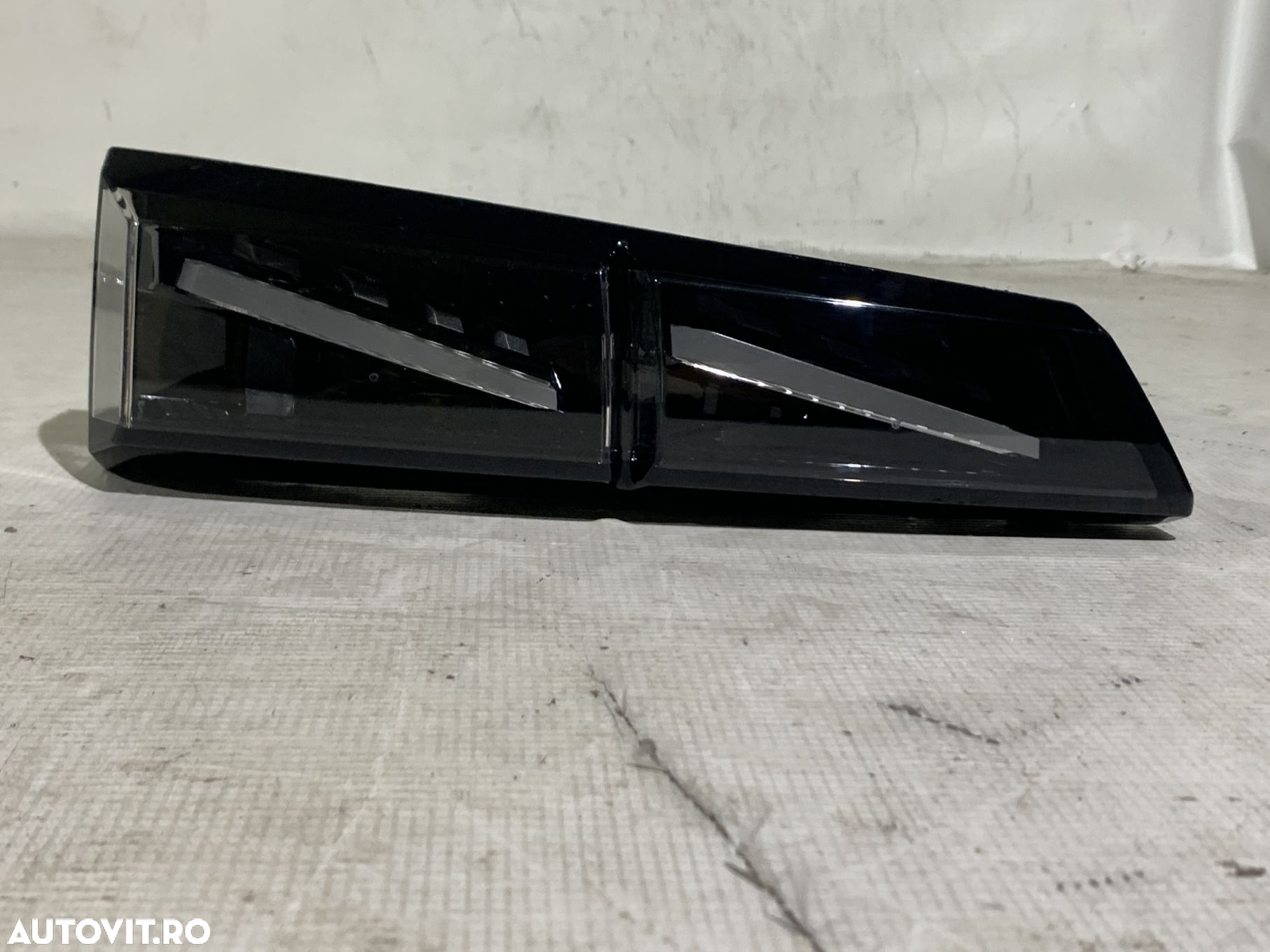 Stop stanga spate pe hayon, Peugeot 308 GT, 2021, 2022, 2023, 2024, cod origine OE 9835300480. - 2