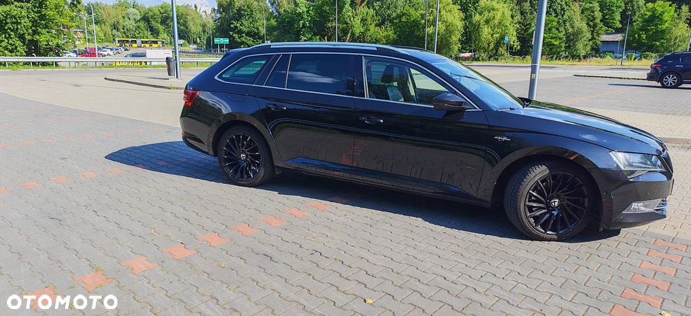 Skoda Superb 2.0 TDI 4x4 DSG L&K - 6
