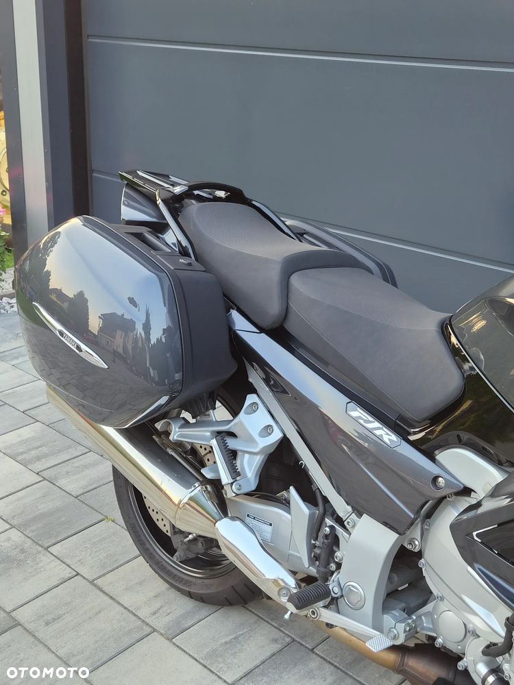 Yamaha FJR - 10