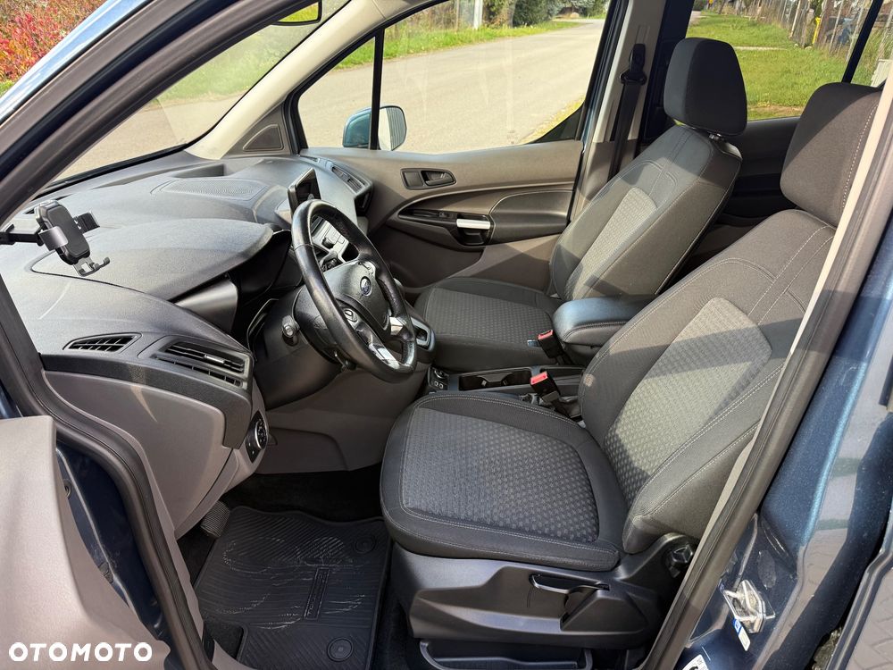 Ford Tourneo Connect - 11