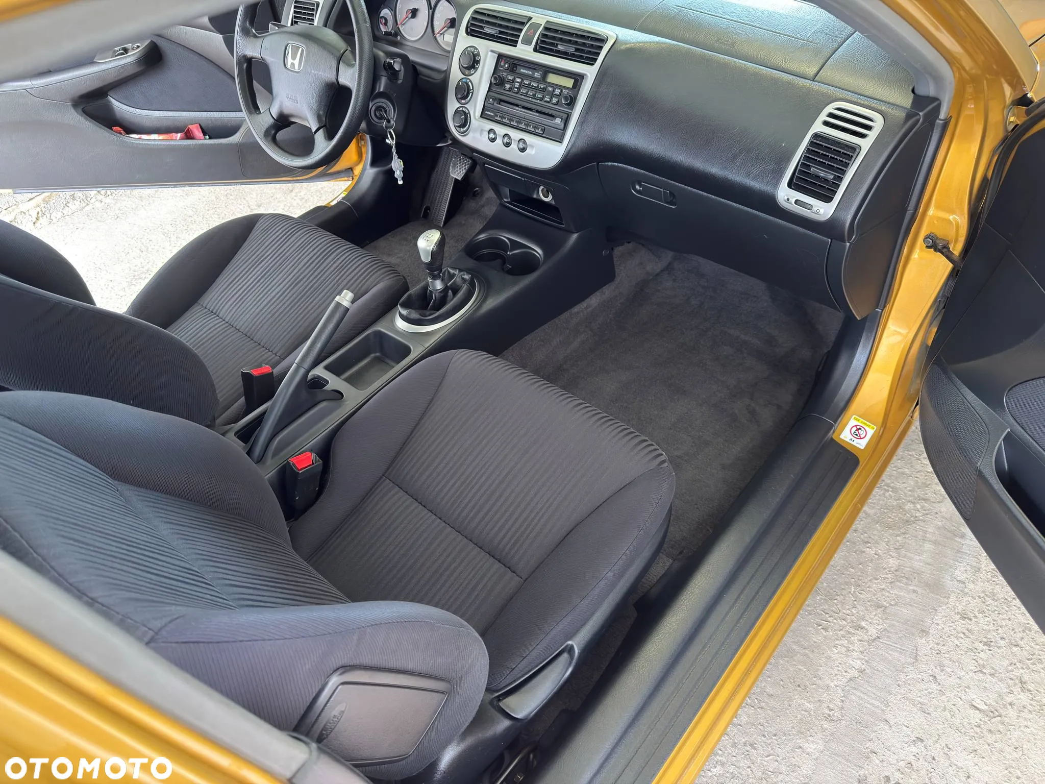 Honda Civic 1.7 ES - 28