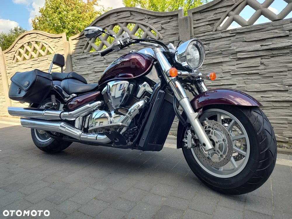 Suzuki Intruder - 6